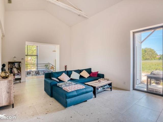Maison 5 pièces 195 m²