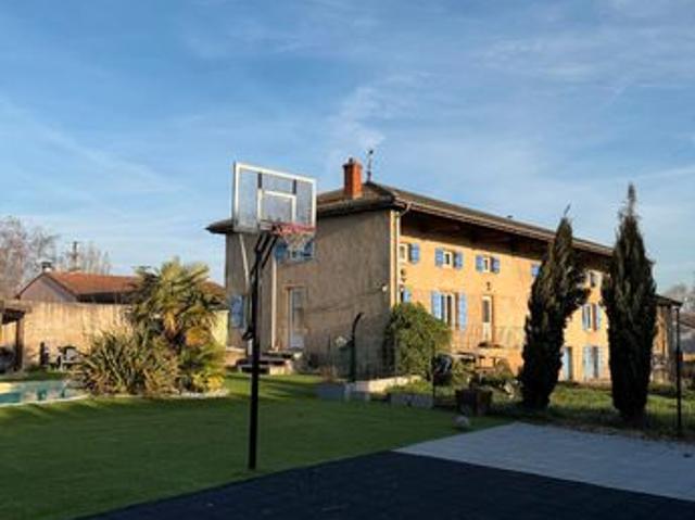 Maison 5 pièces 195 m²