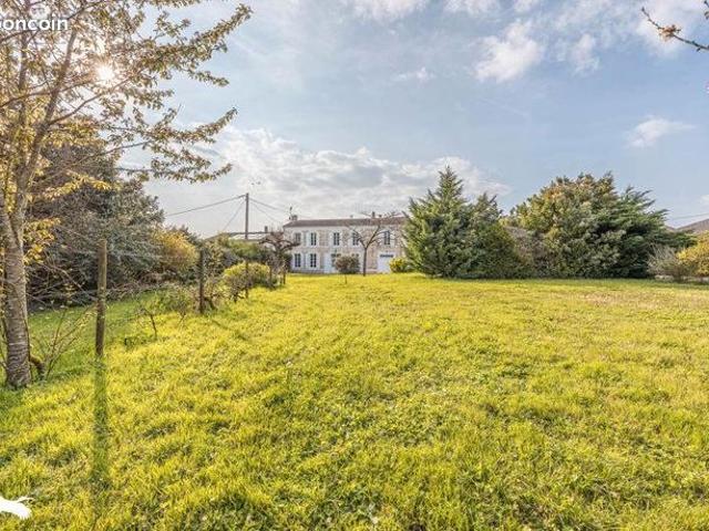 Maison 5 pièces 195 m²