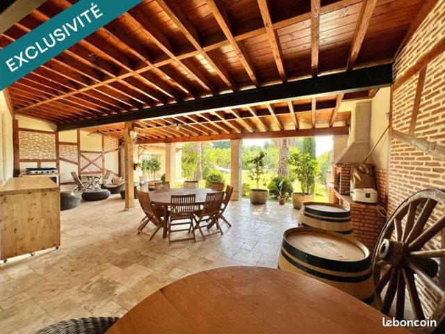 Maison 5 pièces 195 m²