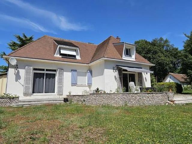 Maison 5 pièces 195 m²