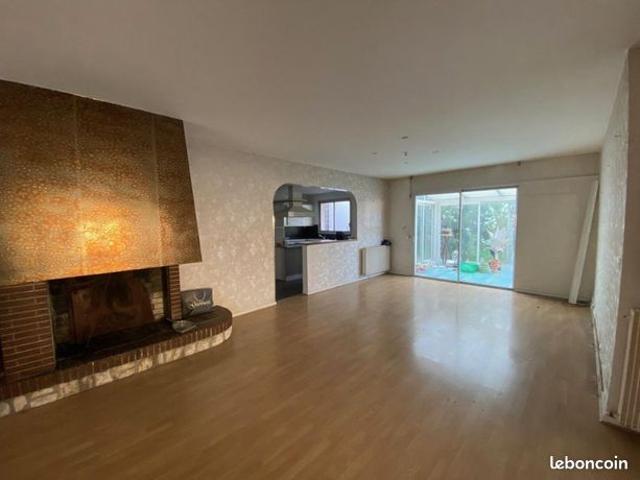 Maison 5 pièces 195 m²