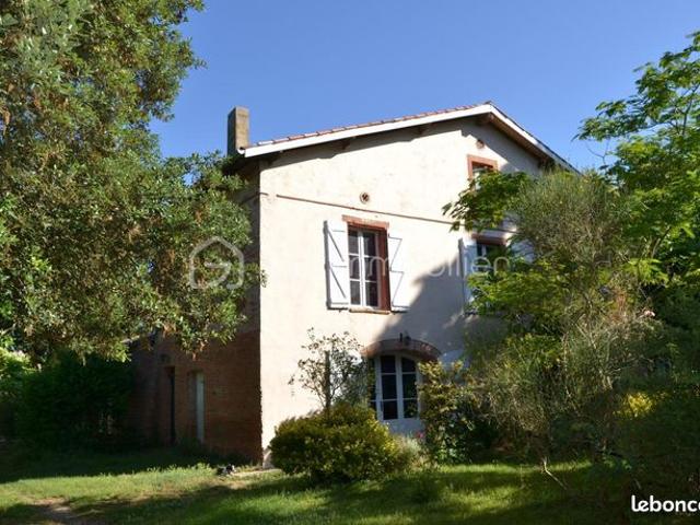Maison 5 pièces 196 m²