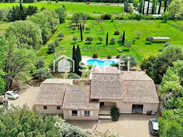 Maison 5 pièces 196 m²