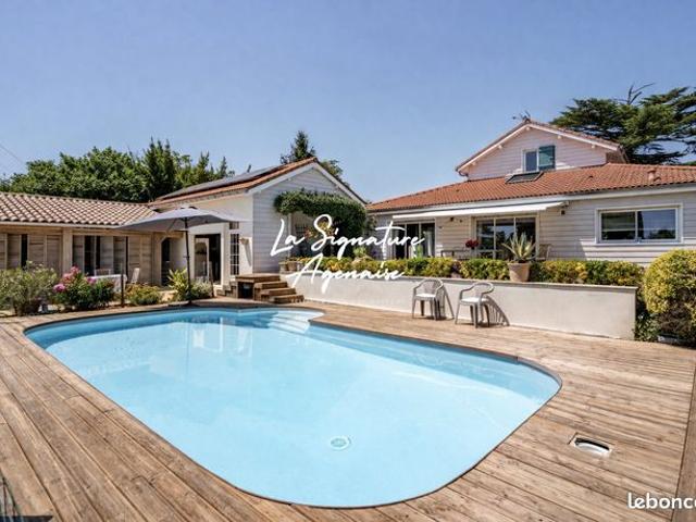 Maison 5 pièces 196 m²