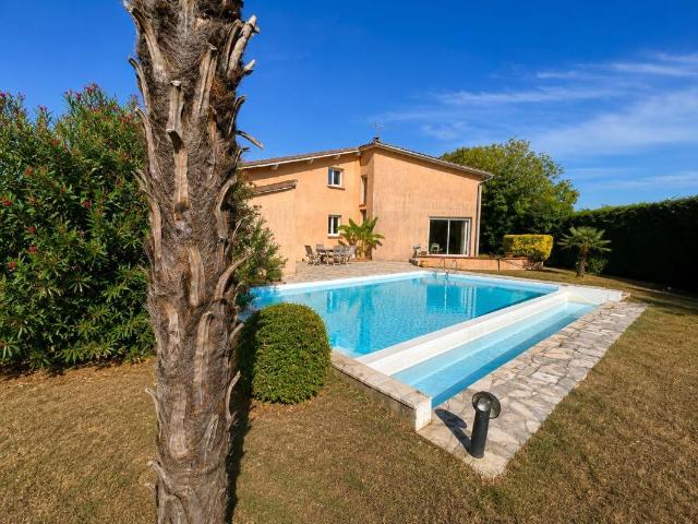 Maison 5 pièces 196 m²