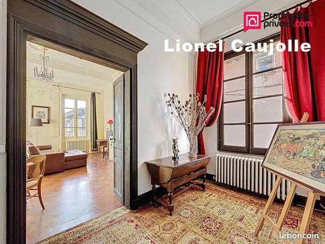 Maison 5 pièces 196 m²