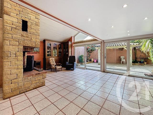 Maison 5 pièces 196 m²