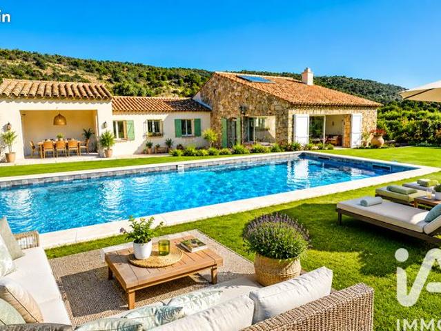 Maison 5 pièces 196 m²