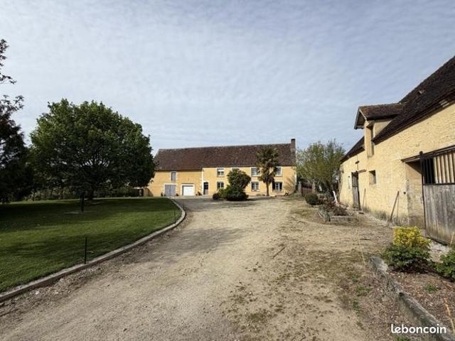 Maison 7 pièces 196 m²