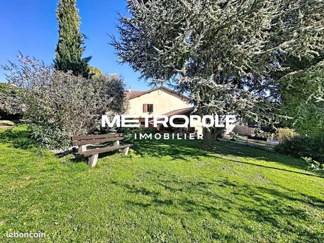 Maison 5 pièces 196 m²