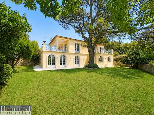 Maison 5 pièces 196 m²