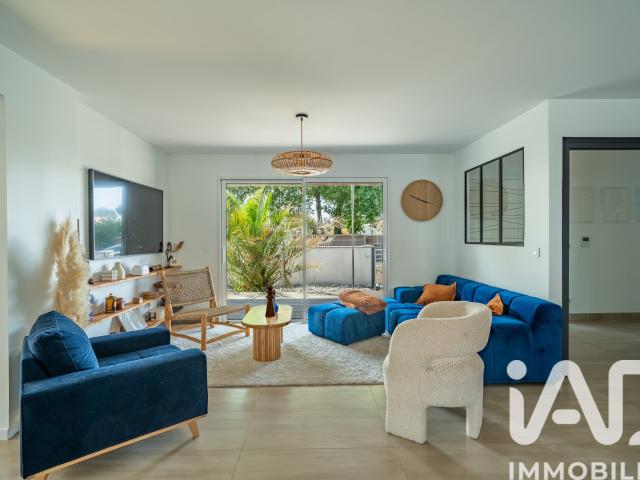 Maison 5 pièces 196 m²