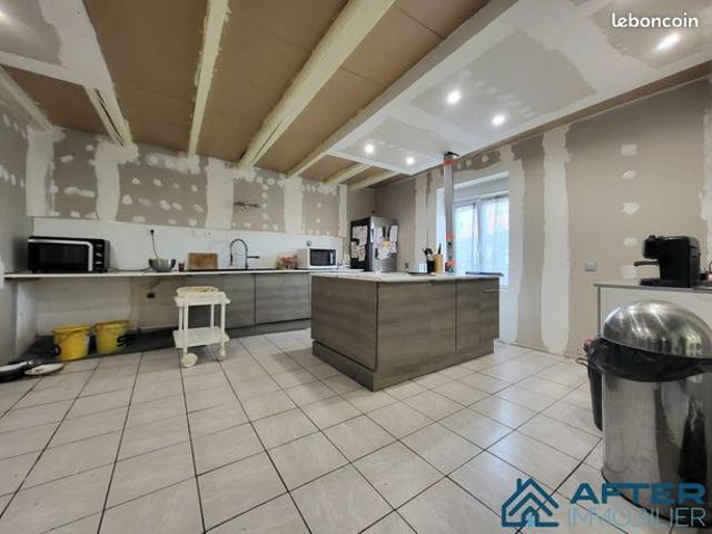 Maison 5 pièces 197 m²