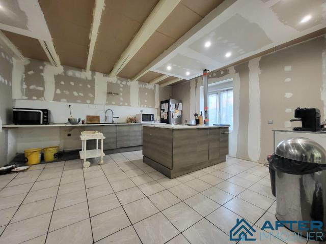 Maison 5 pièces 197 m²