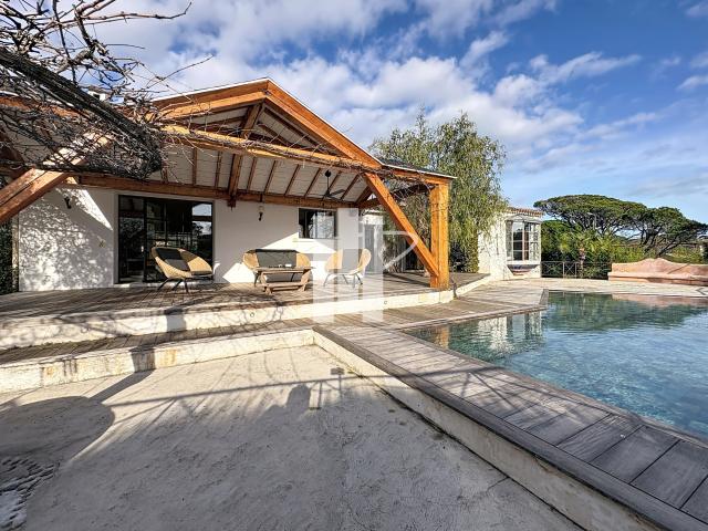 Maison 5 pièces 197 m²