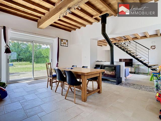 Maison 5 pièces 197 m²