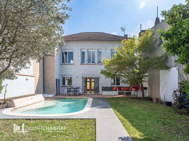 Maison 5 pièces 197 m²