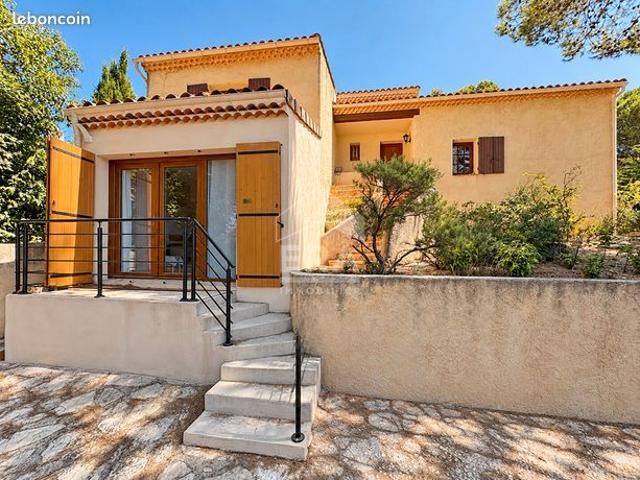 Maison 5 pièces 166 m²
