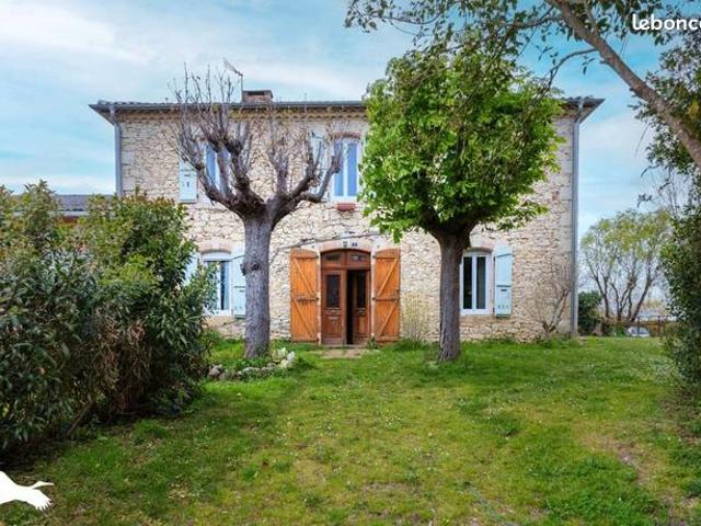 Maison 5 pièces 197 m²