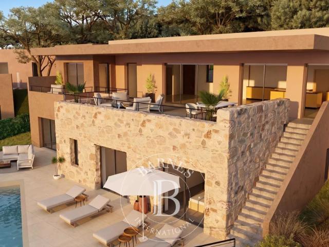 Maison 5 pièces 198 m²
