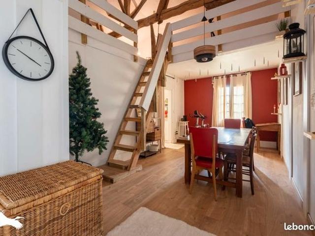 Maison 5 pièces 198 m²