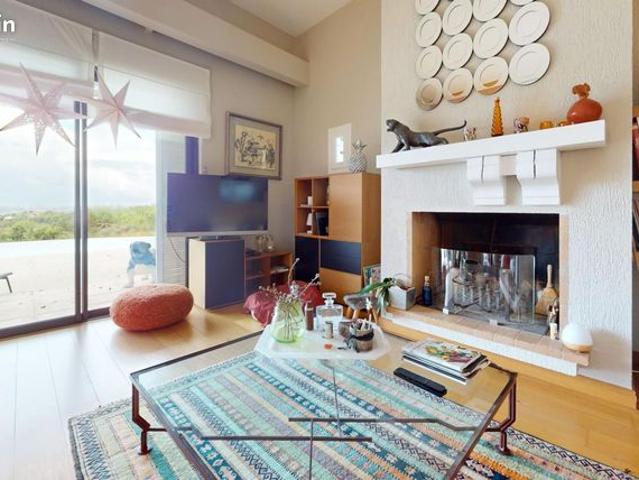 Maison 5 pièces 198 m²
