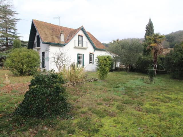 Maison 5 pièces 198 m²