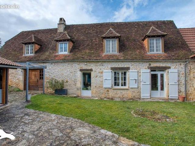 Maison 5 pièces 198 m²
