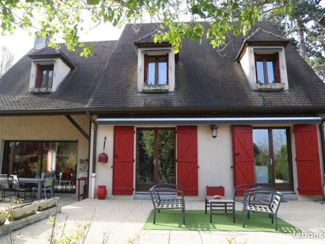 Maison 5 pièces 198 m²