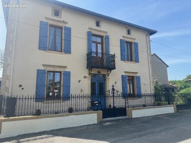 Maison 5 pièces 198 m²