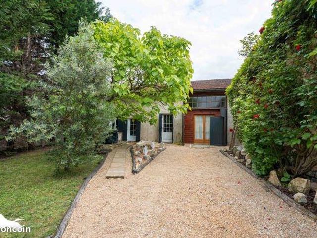 Maison 5 pièces 198 m²
