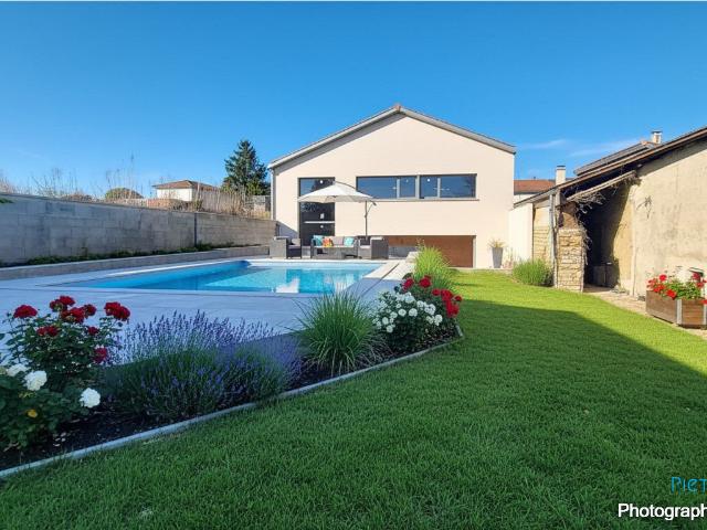 Maison 5 pièces 198 m²