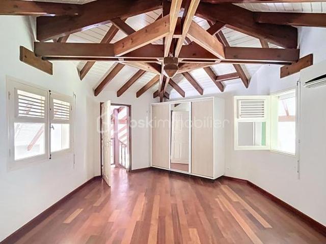 Maison 5 pièces 199 m²