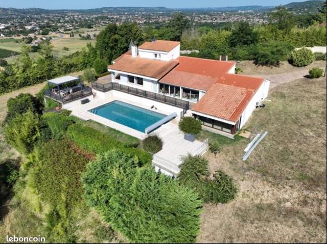 Maison 5 pièces 199 m²