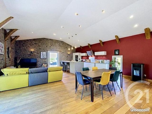 Maison 5 pièces 199 m²