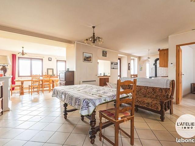 Maison 5 pièces 199 m²