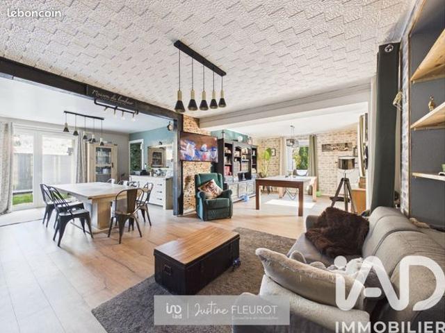 Maison 5 pièces 199 m²