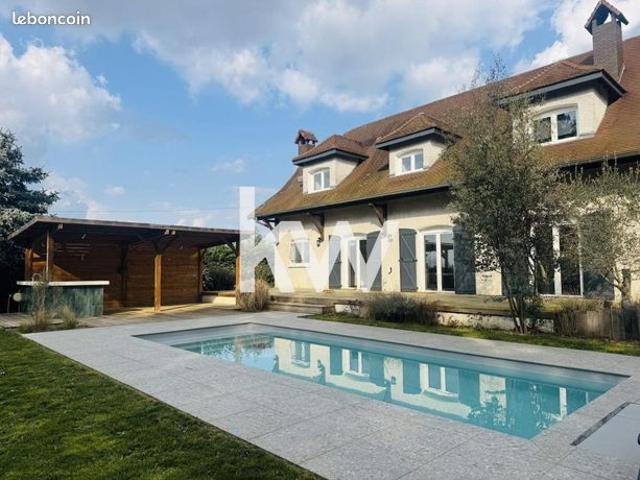 Maison 5 pièces 190 m²