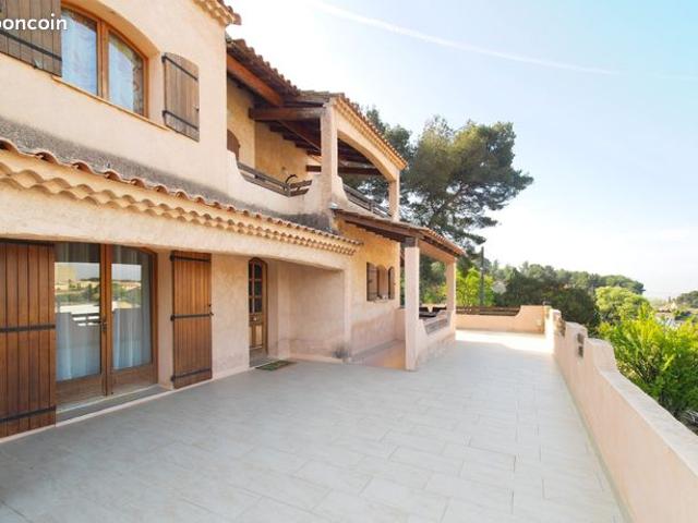 Maison 5 pièces 190 m²