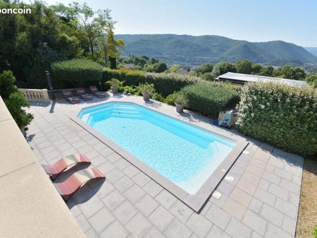 Maison 5 pièces 190 m²