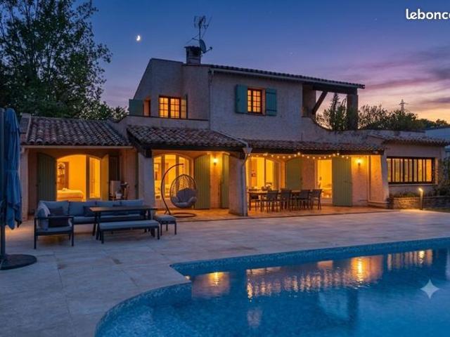 Maison 5 pièces 190 m²