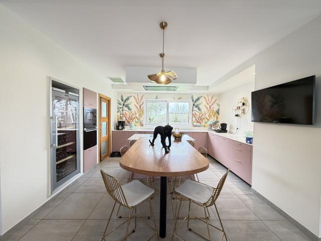 Maison 5 pièces 200 m²