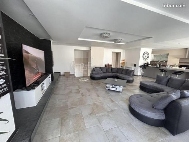 Maison 5 pièces 191 m²