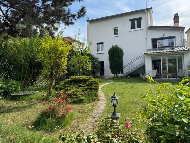 Maison 5 pièces 191 m²