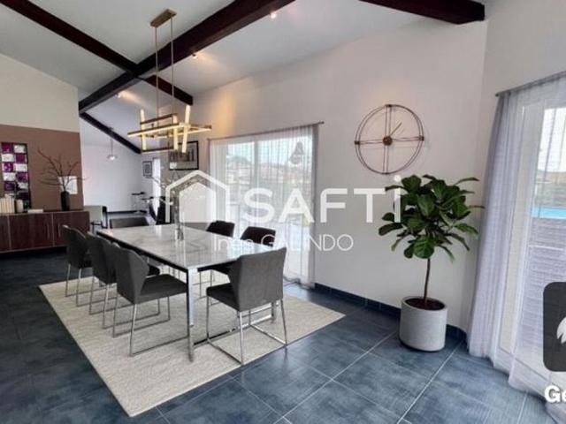 Maison 5 pièces 192 m²