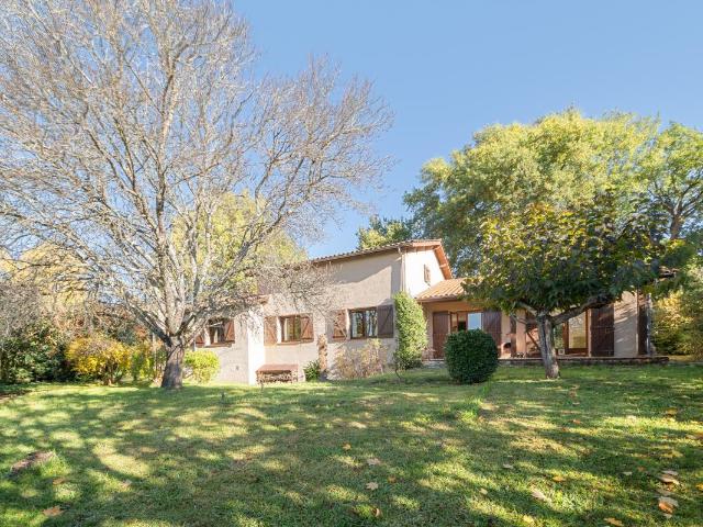 Maison 5 pièces 192 m²