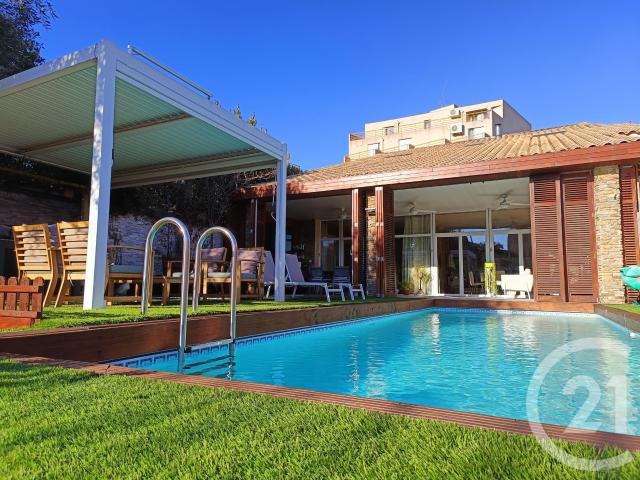 Maison 5 pièces 192 m²