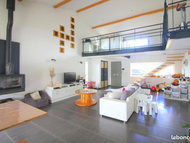 Maison 5 pièces 192 m²