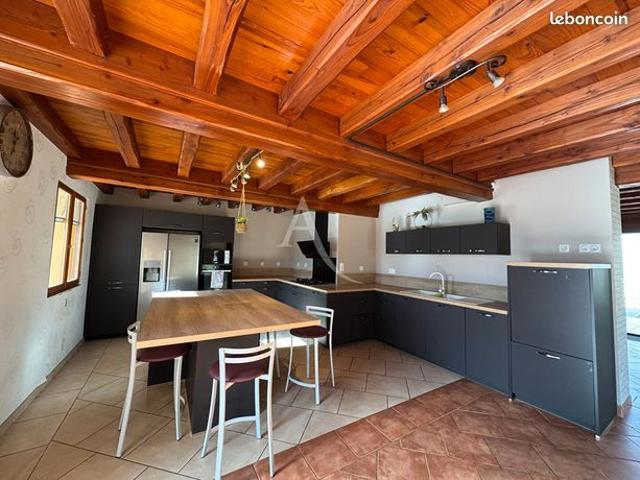 Maison 5 pièces 193 m²